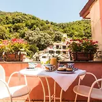 Sotto Un Tetto 3*